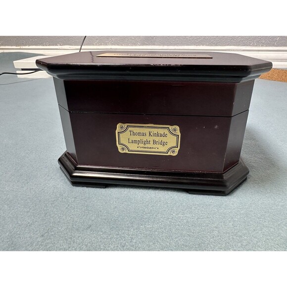 Rare Lamplight Bridge by Thomas Kinkade music box. Tested and works - Picture 4 of 7